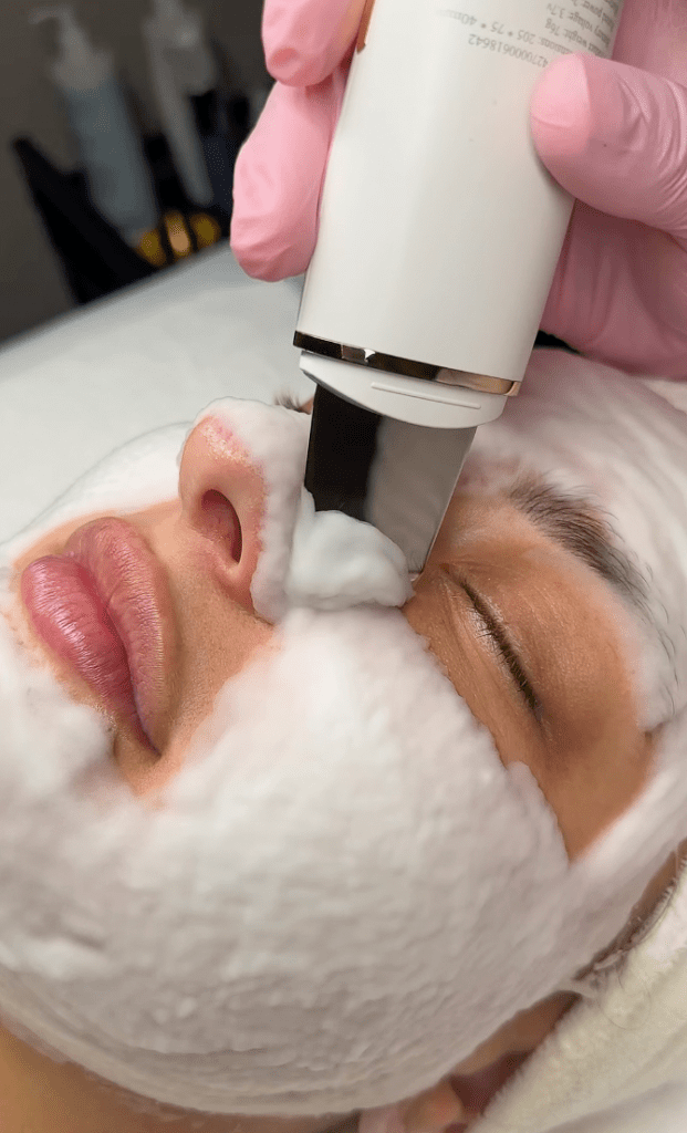 Limpeza profunda, IG @tayloredbeauty.il | Treatwell