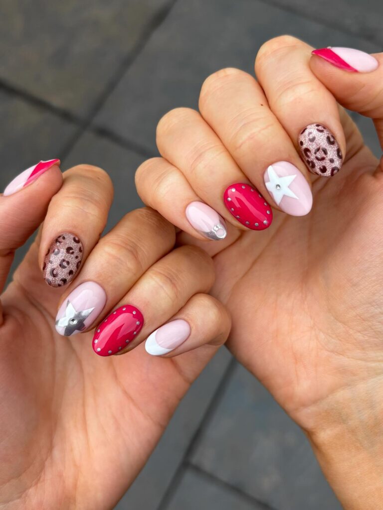 As tendências de beleza primavera 2026 - Mix & Match - @thenaillologist | Treatwell